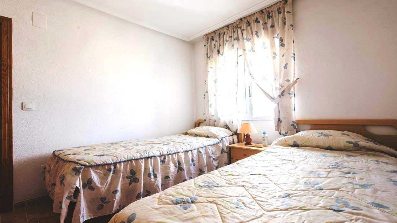 3 sypialnia Apartament na sprzedaż w Torrevieja z garażem - 154 000 € (Ref: 9731235)