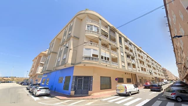 3 soveværelse Lejlighed til salg i Torrevieja med garage - € 154.000 (Ref: 9731235)