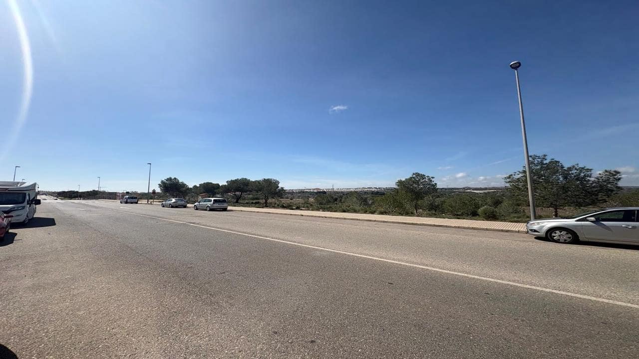 2 soveværelse Lejlighed til salg i Torrevieja med swimmingpool garage - € 159.000 (Ref: 9731476)