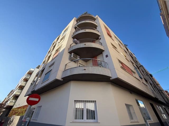 2 Bedrooms Renovated Ground Floor Apartment with Glazed-in Terrace and 205m2 Basement, 200 m to the Port.