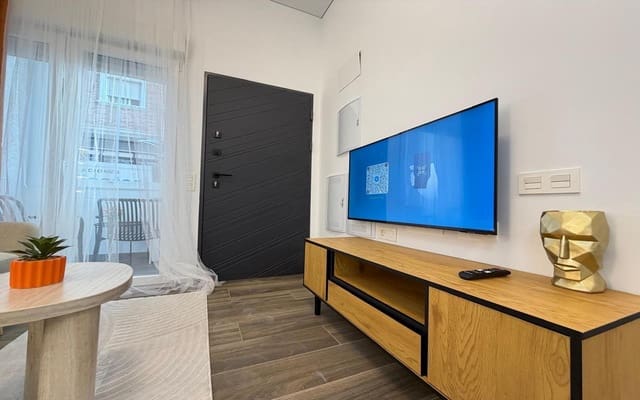 2 makuuhuone Huoneisto myytävänä paikassa Torrevieja - 159 900 € (Ref: 9733923)