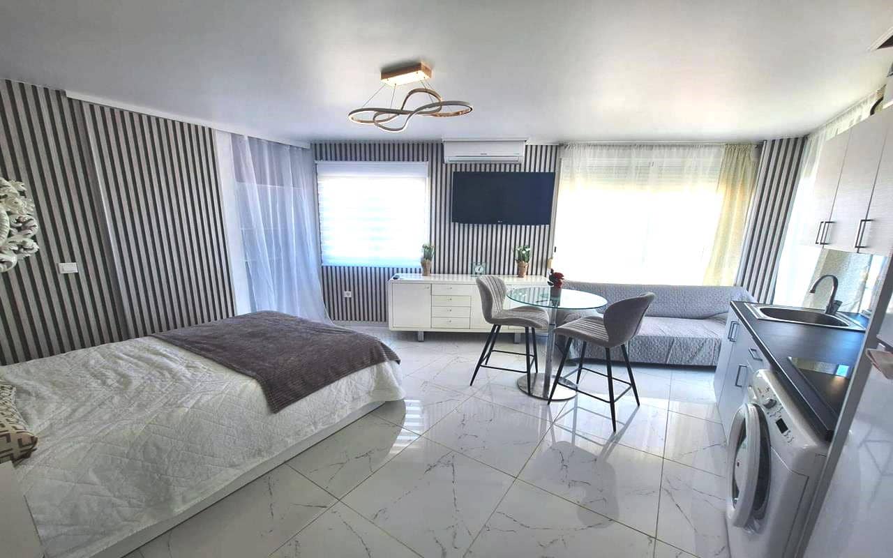 1 Zimmer Studio zu verkaufen in Torrevieja - 119.900 € (Ref: 9734047)