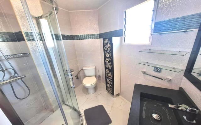 1 bedroom Studio for sale in Torrevieja - € 119,900 (Ref: 9734047)