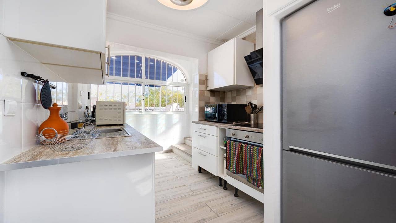 2 Zimmer Villa zu verkaufen in La Marina mit Pool Garage - 239.995 € (Ref: 9737202)