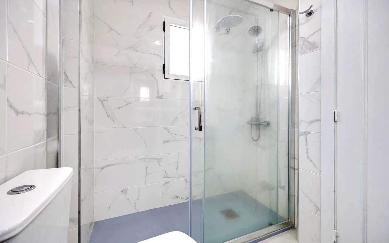 2 bedroom Apartment for sale in Torrevieja with pool garage - € 159,995 (Ref: 9737289)