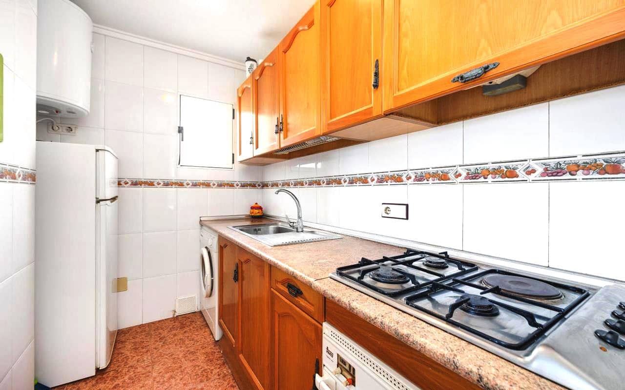 2 bedroom Apartment for sale in Torrevieja with pool garage - € 159,995 (Ref: 9737289)
