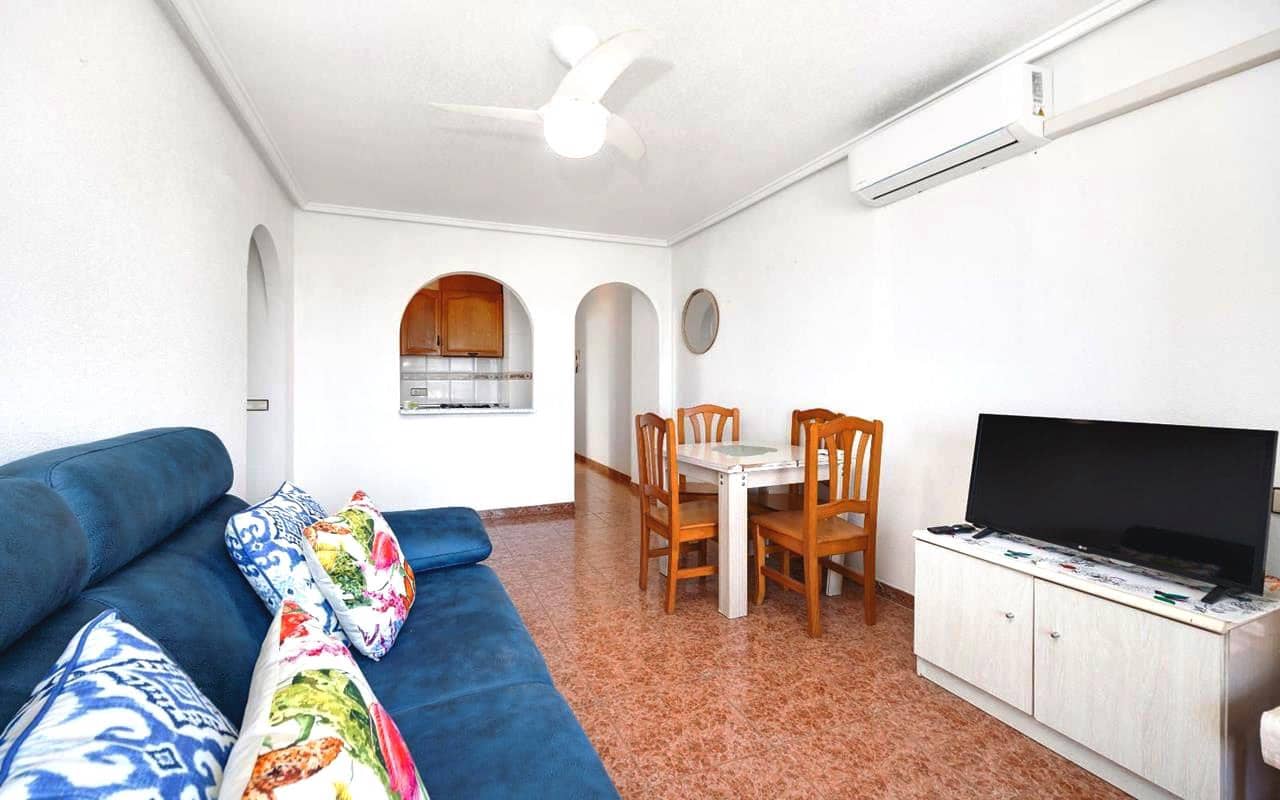 2 bedroom Apartment for sale in Torrevieja with pool garage - € 159,995 (Ref: 9737289)