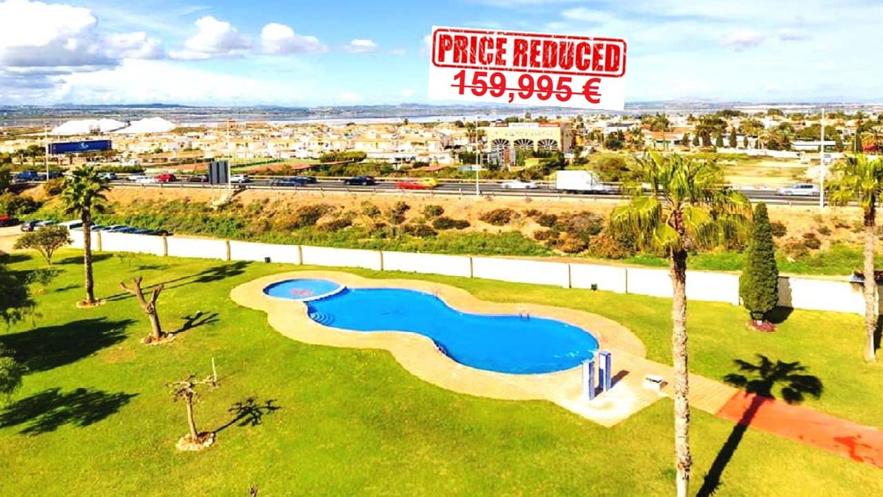 2 sovrum Lägenhet till salu i Torrevieja med pool garage - 154 995 € (Ref: 9737289)