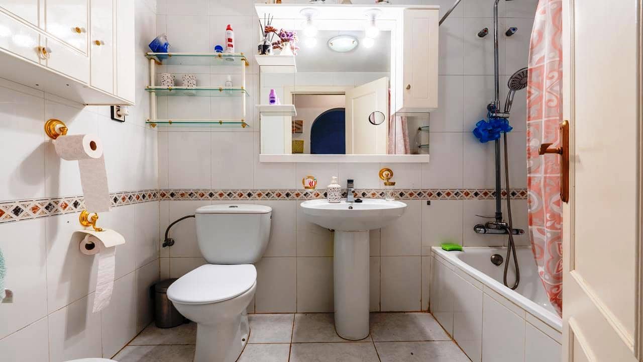 2 sypialnia Bungalow na sprzedaż w La Florida z basenem garażem - 160 000 € (Ref: 9737290)