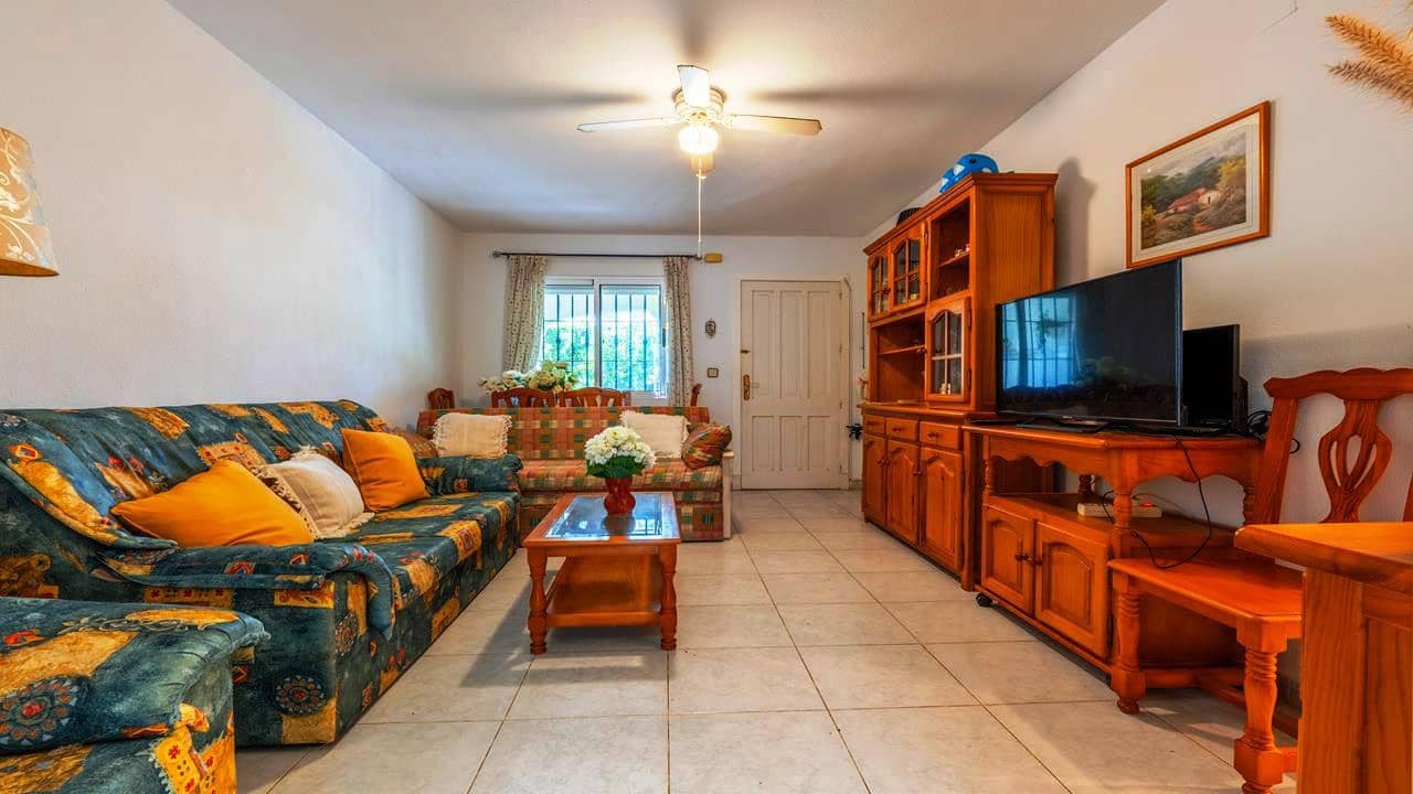 2 sypialnia Bungalow na sprzedaż w La Florida z basenem garażem - 160 000 € (Ref: 9737290)