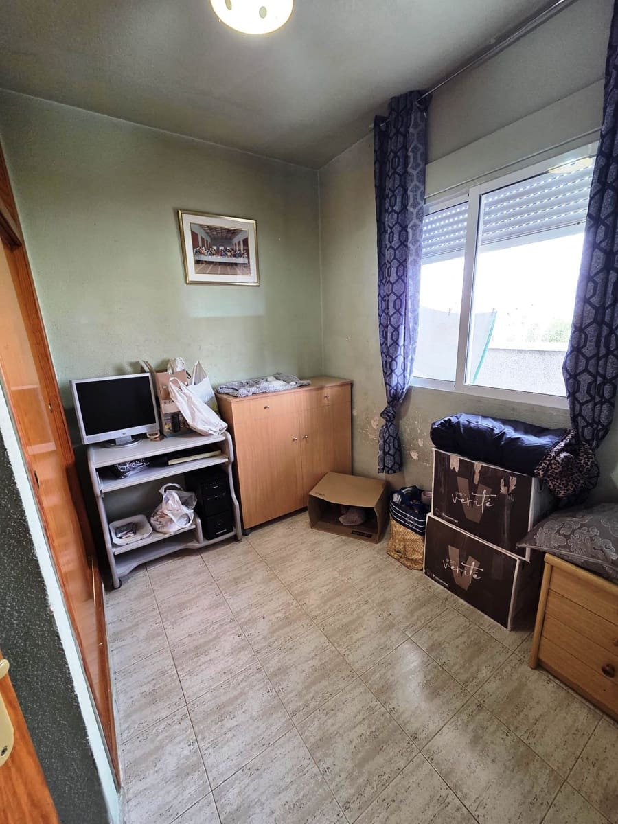 3 makuuhuone Kattohuoneisto myytävänä paikassa Torrevieja mukana uima-altaan 
autotalli - 155 000 € (Ref: 9747088)