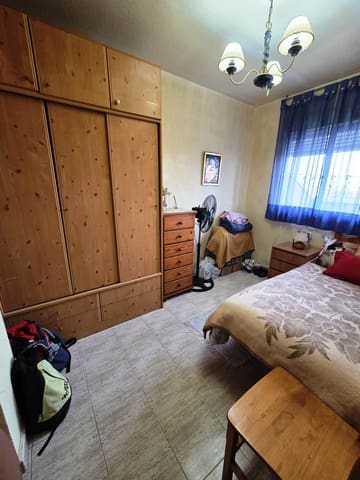 3 makuuhuone Kattohuoneisto myytävänä paikassa Torrevieja mukana uima-altaan 
autotalli - 155 000 € (Ref: 9747088)