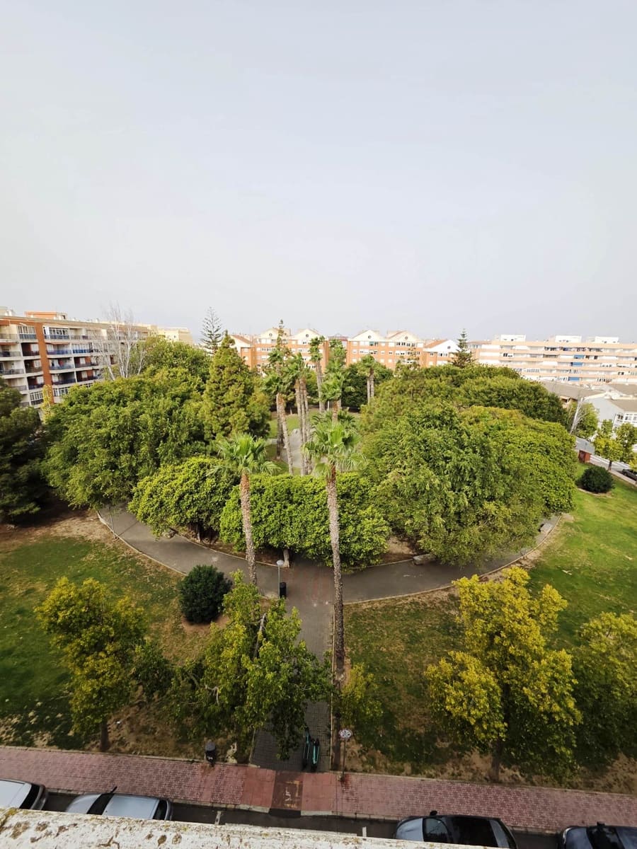 3 makuuhuone Kattohuoneisto myytävänä paikassa Torrevieja mukana uima-altaan 
autotalli - 155 000 € (Ref: 9747088)