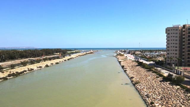 3 camera da letto Appartamento in vendita in Guardamar del Segura con piscina garage - 195.000 € (Rif: 9747434)