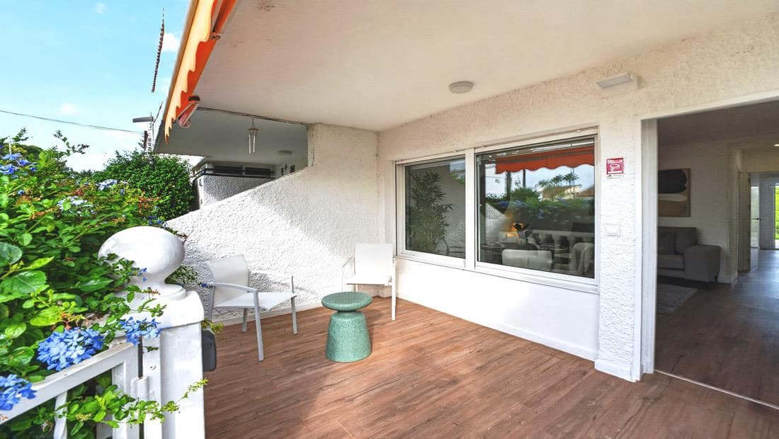 2 bedroom Bungalow for sale in Villamartin - € 199,000 (Ref: 9747511)