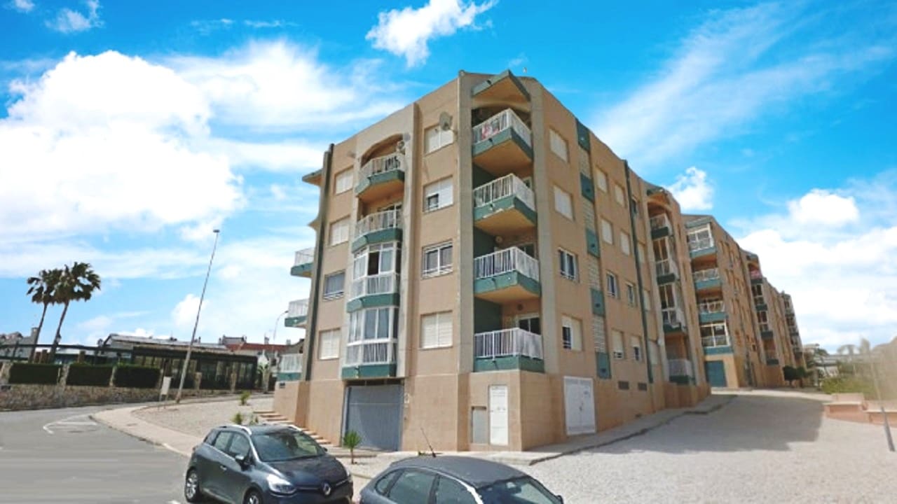 2 soverom Leilighet til salgs i Torrevieja med svømmebasseng garasje - € 159 990 (Ref: 9751448)