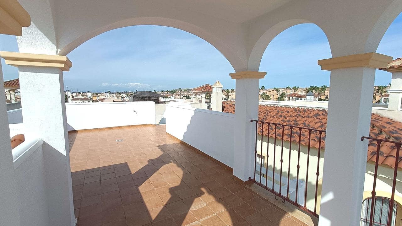 2 soverom Villa til salgs i Lo Crispin med svømmebasseng garasje - € 242 900 (Ref: 9753592)