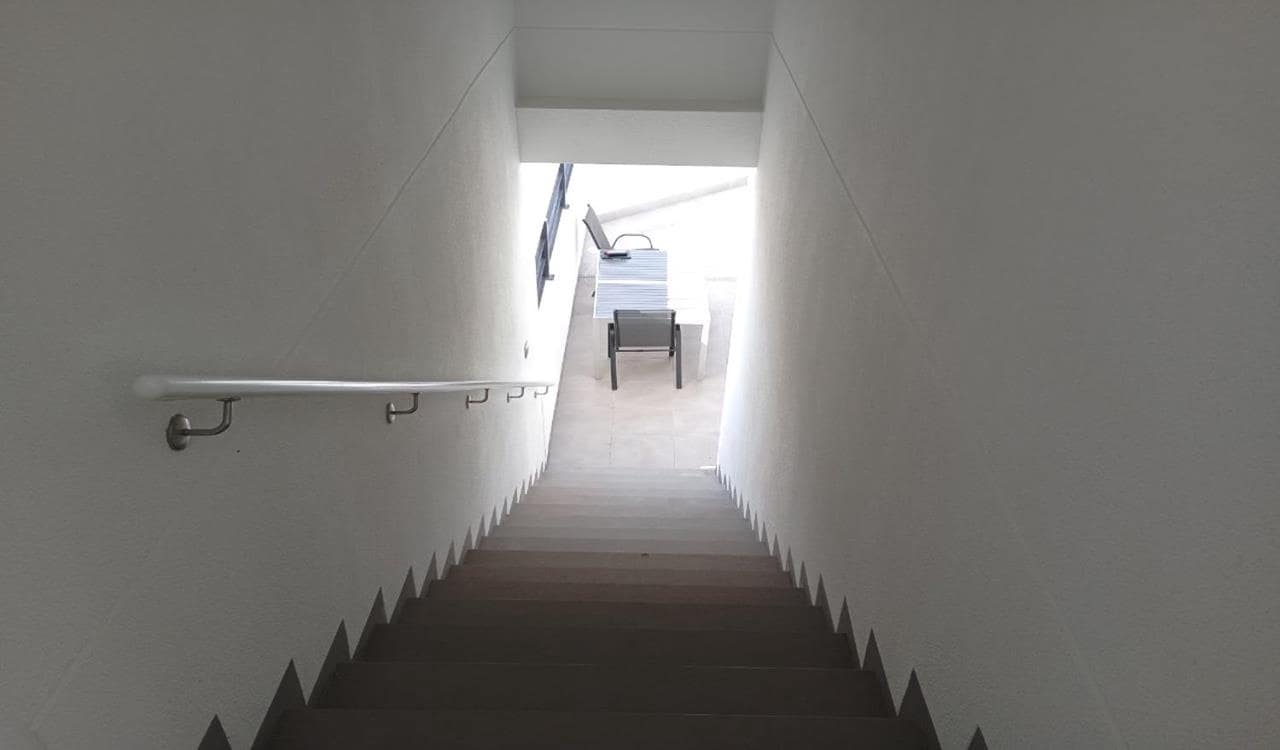 3 makuuhuone Huvila myytävänä paikassa Daya Vieja mukana uima-altaan 
autotalli - 295 000 € (Ref: 9753752)