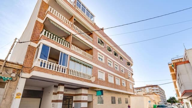 3 bedroom Apartment for sale in Torrevieja with garage - € 171,995 (Ref: 9761501)