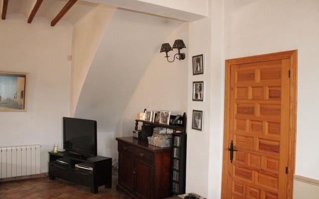 5 bedroom Finca/Country House for sale in Raspay, Yecla with pool garage - € 359,995 (Ref: 9761623)