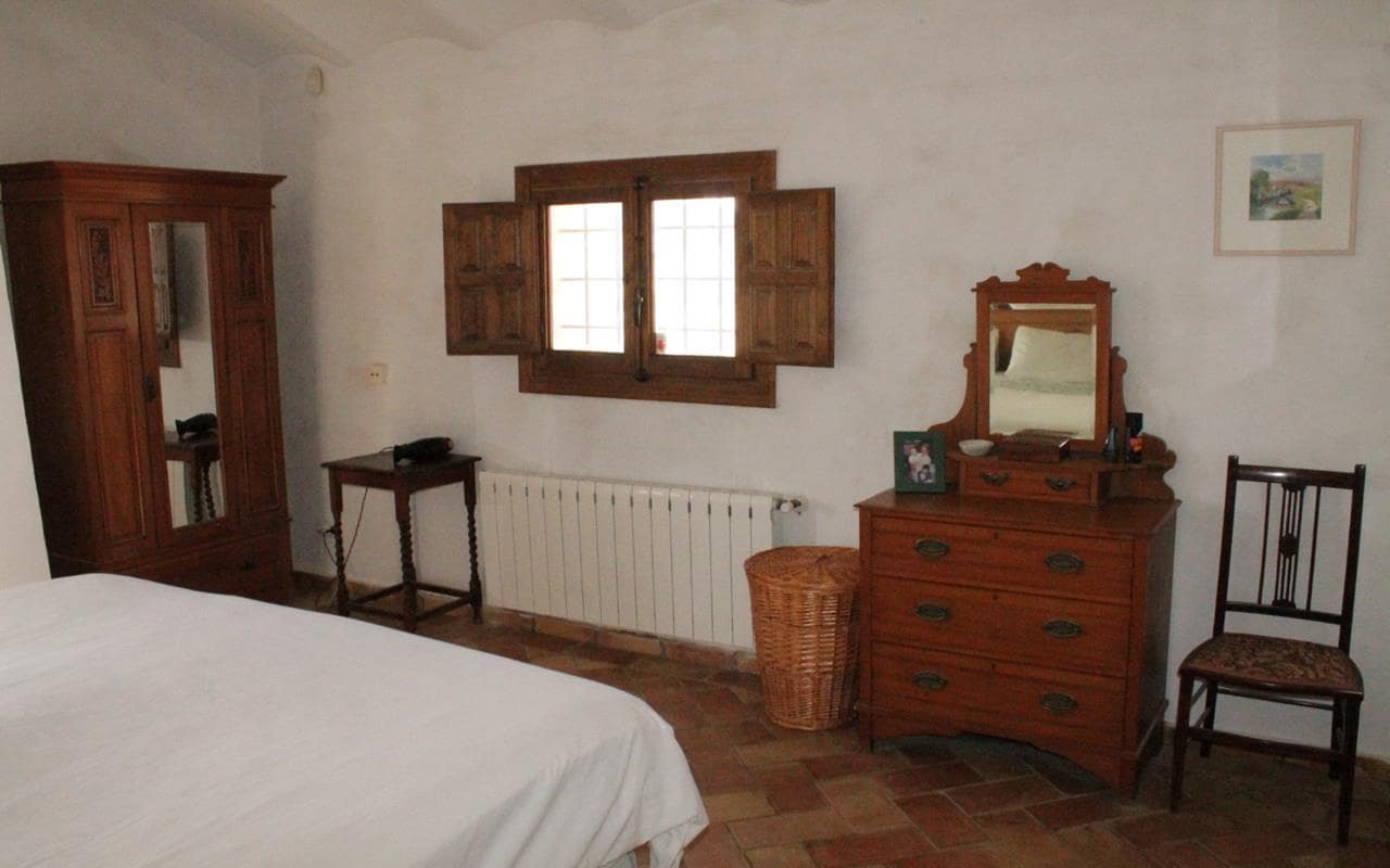 5 bedroom Finca/Country House for sale in Raspay with pool garage - € 359,995 (Ref: 9761623)