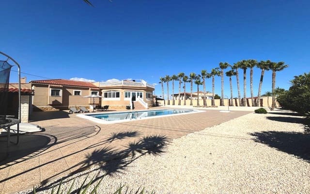 5 quarto Quinta/Casa Rural para venda em Catral com piscina garagem - 449 995 € (Ref: 9763250)