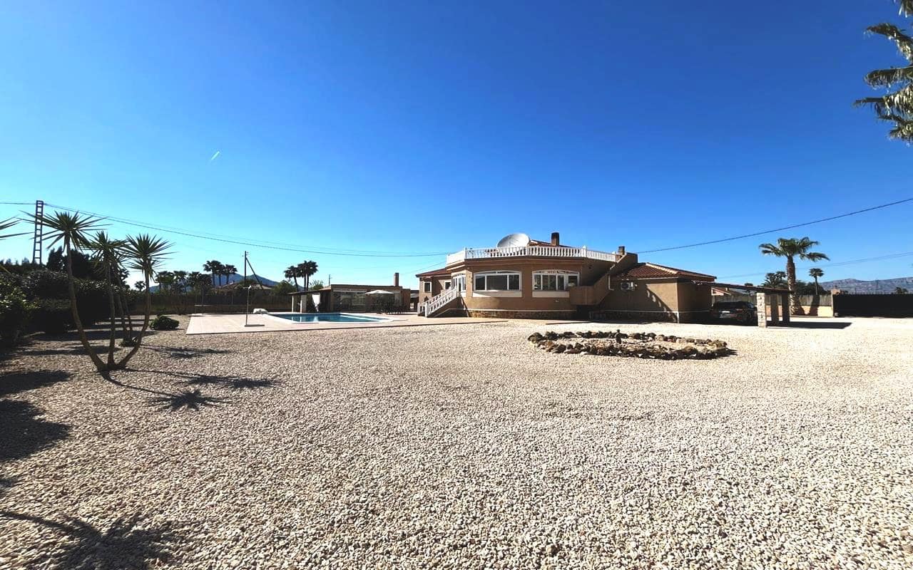 5 quarto Quinta/Casa Rural para venda em Catral com piscina garagem - 449 995 € (Ref: 9763250)