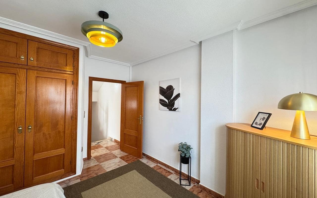 2 sypialnia Dom na sprzedaż w La Zenia z basenem garażem - 219 900 € (Ref: 9768978)