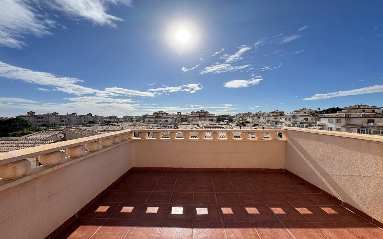 2 sypialnia Dom na sprzedaż w La Zenia z basenem garażem - 219 900 € (Ref: 9768978)