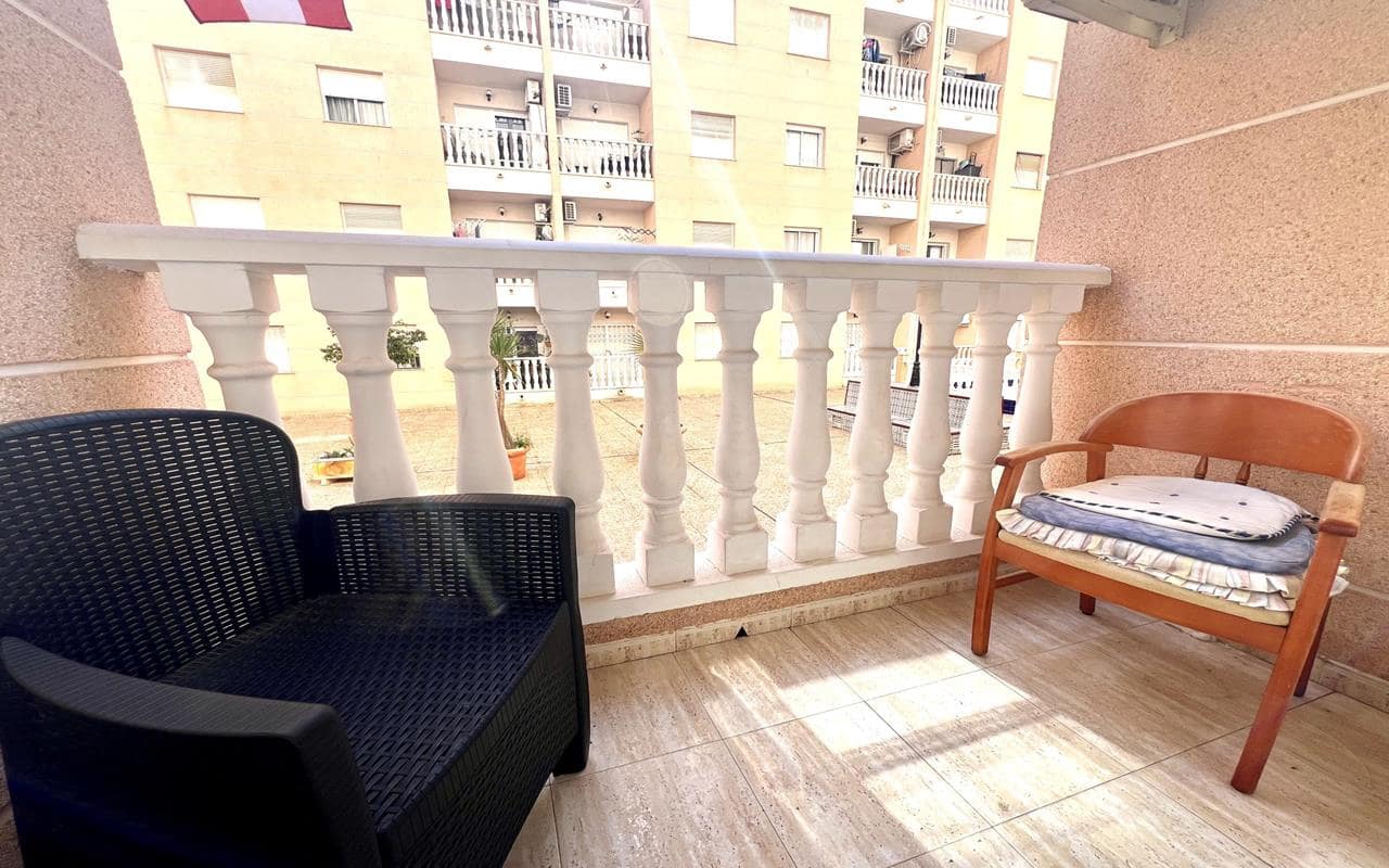 2 quarto Apartamento para venda em Torrevieja com piscina garagem - 130 000 € (Ref: 9769085)