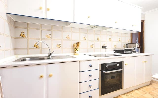 3 bedroom Apartment for sale in Torrevieja with pool - € 239,000 (Ref: 9769954)