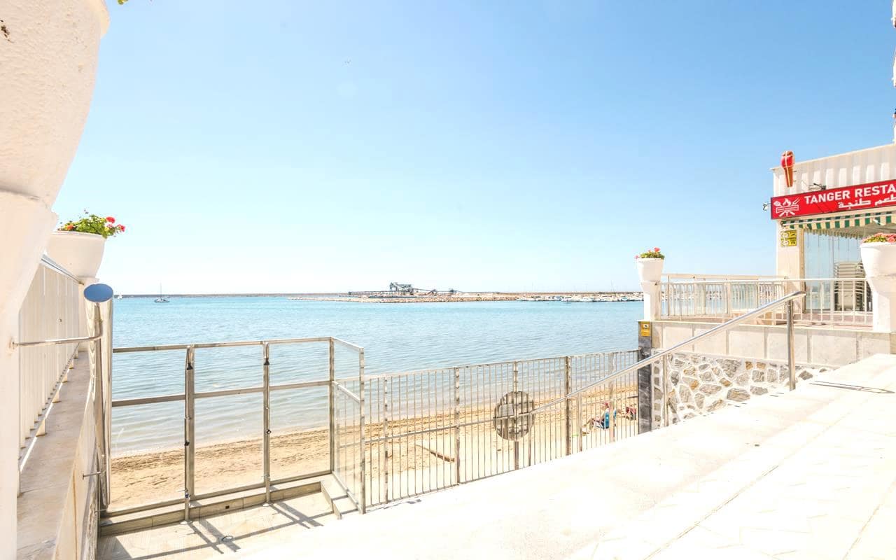 3 bedroom Apartment for sale in Torrevieja with pool - € 239,000 (Ref: 9769954)