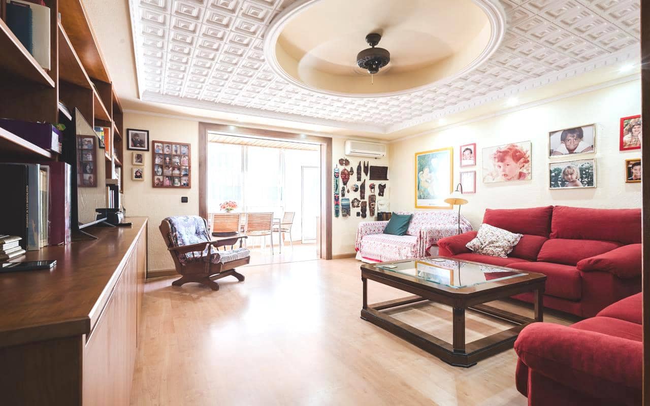3 bedroom Apartment for sale in Torrevieja with pool - € 239,000 (Ref: 9769954)
