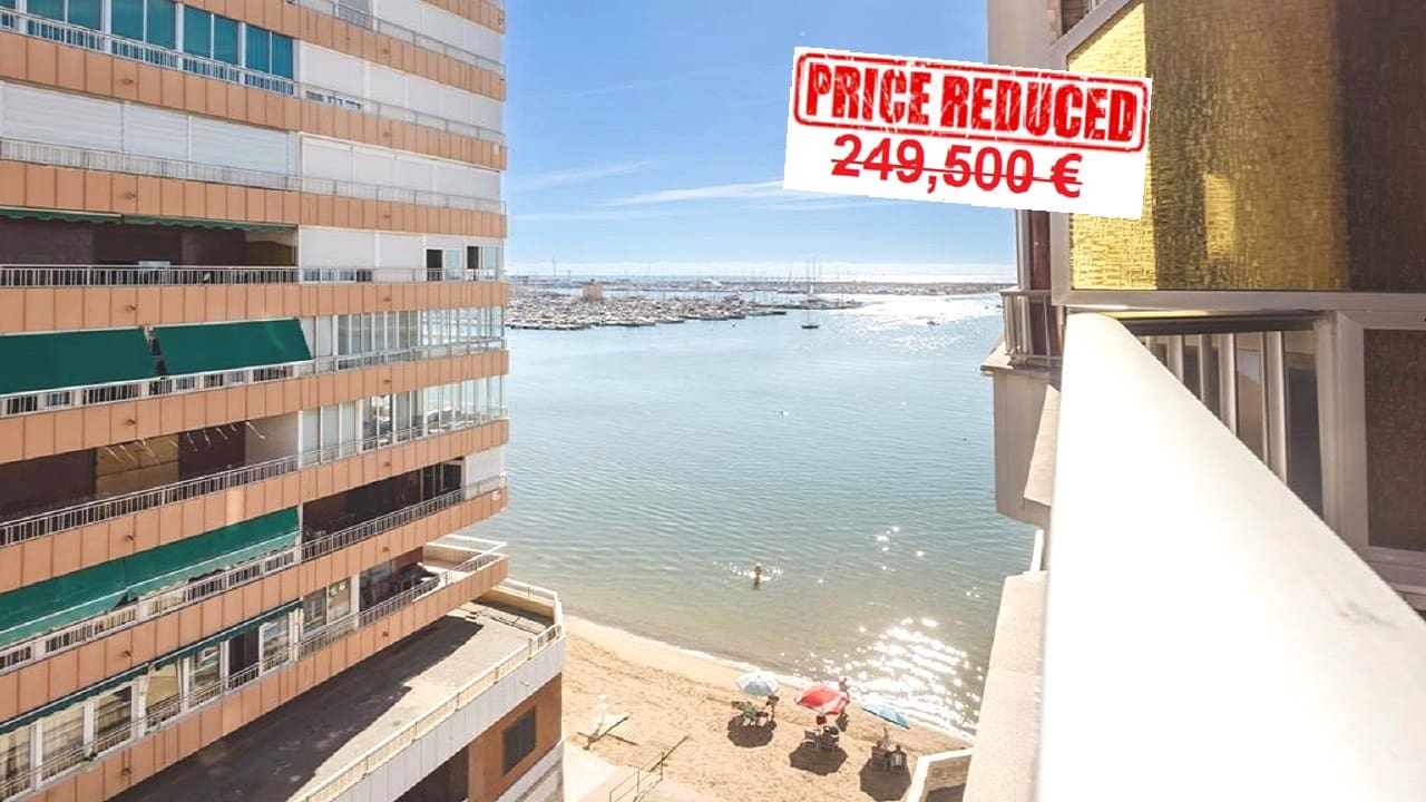 3 bedroom Apartment for sale in Torrevieja with pool - € 239,000 (Ref: 9769954)