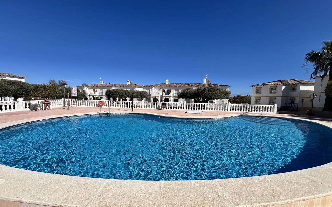 1 sypialnia Apartament na sprzedaż w Villamartin z basenem garażem - 105 000 € (Ref: 9769955)