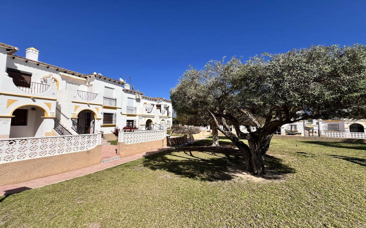 1 sypialnia Apartament na sprzedaż w Villamartin z basenem garażem - 105 000 € (Ref: 9769955)