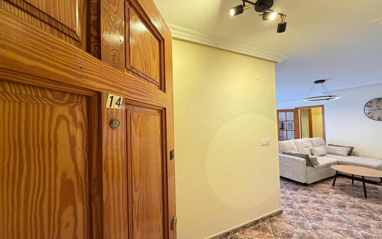 2 Zimmer Apartment zu verkaufen in Torrevieja - 169.900 € (Ref: 9770051)