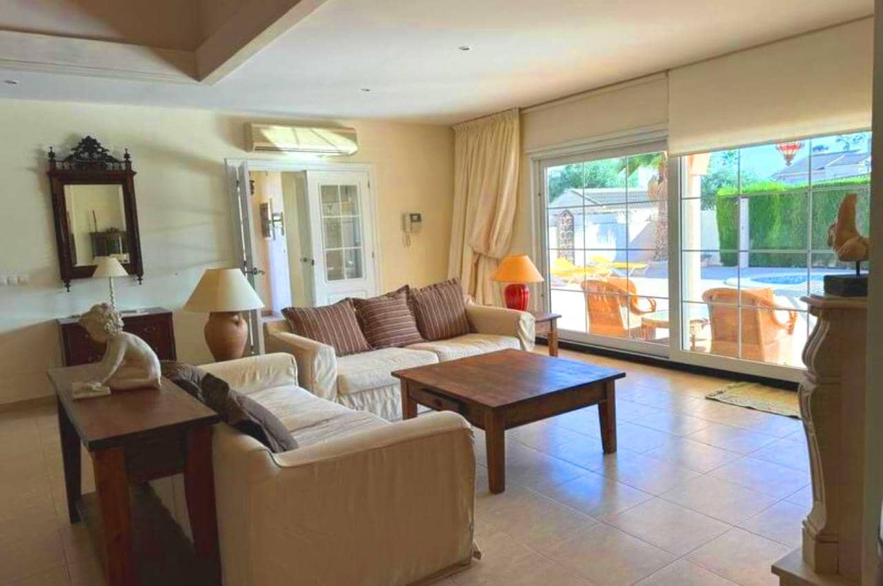 4 chambre Villa/Maison à vendre à Playa Flamenca avec piscine garage - 870 000 € (Ref: 9772016)