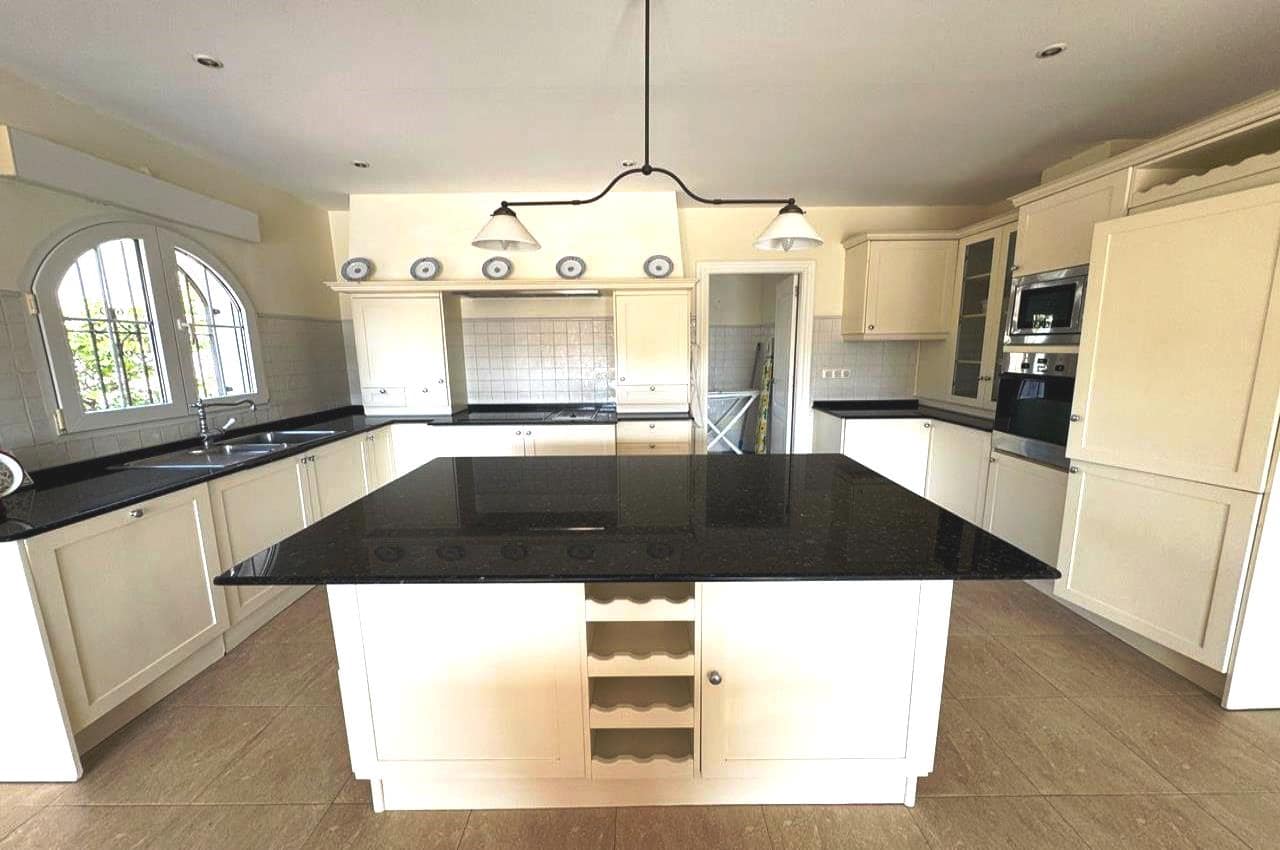 4 chambre Villa/Maison à vendre à Playa Flamenca avec piscine garage - 870 000 € (Ref: 9772016)