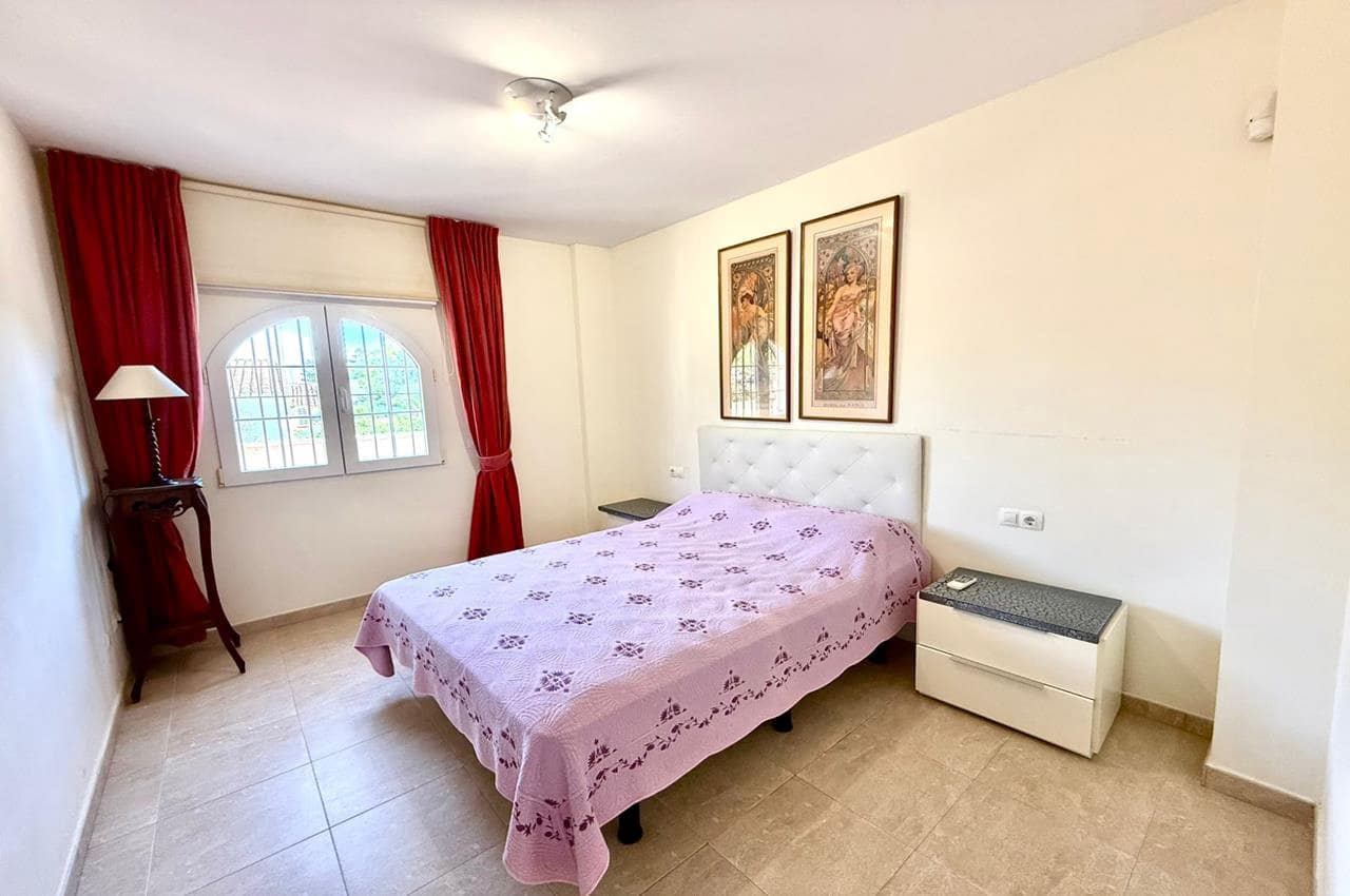 4 chambre Villa/Maison à vendre à Playa Flamenca avec piscine garage - 870 000 € (Ref: 9772016)