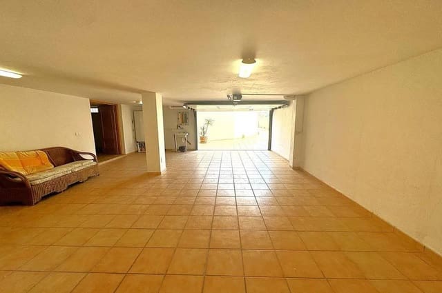 4 Zimmer Villa zu verkaufen in Playa Flamenca, Orihuela mit Pool Garage - 870.000 € (Ref: 9772016)