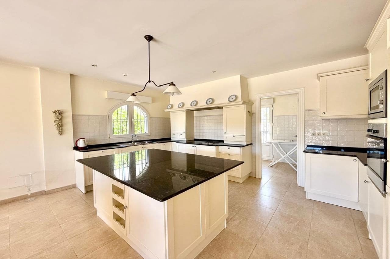 4 chambre Villa/Maison à vendre à Playa Flamenca avec piscine garage - 870 000 € (Ref: 9772016)