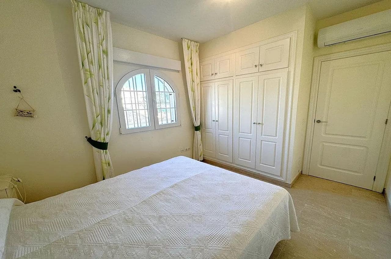 4 chambre Villa/Maison à vendre à Playa Flamenca avec piscine garage - 870 000 € (Ref: 9772016)