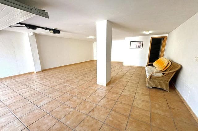 4 Zimmer Villa zu verkaufen in Playa Flamenca, Orihuela mit Pool Garage - 870.000 € (Ref: 9772016)