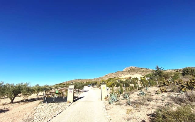 3 sypialnia Finka/Dom wiejski na sprzedaż w Sax z basenem garażem - 399 995 € (Ref: 9777305)