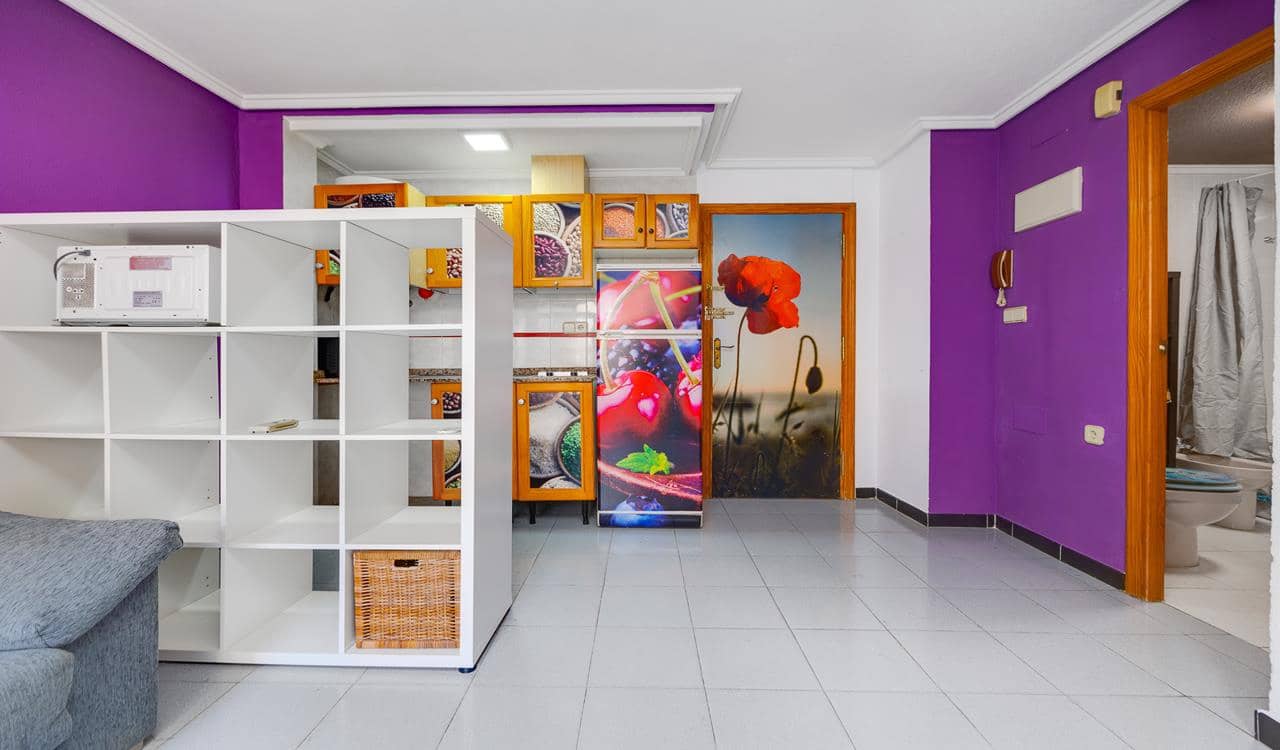 1 soverom Leilighet til salgs i Torrevieja med svømmebasseng - € 99 990 (Ref: 9781389)