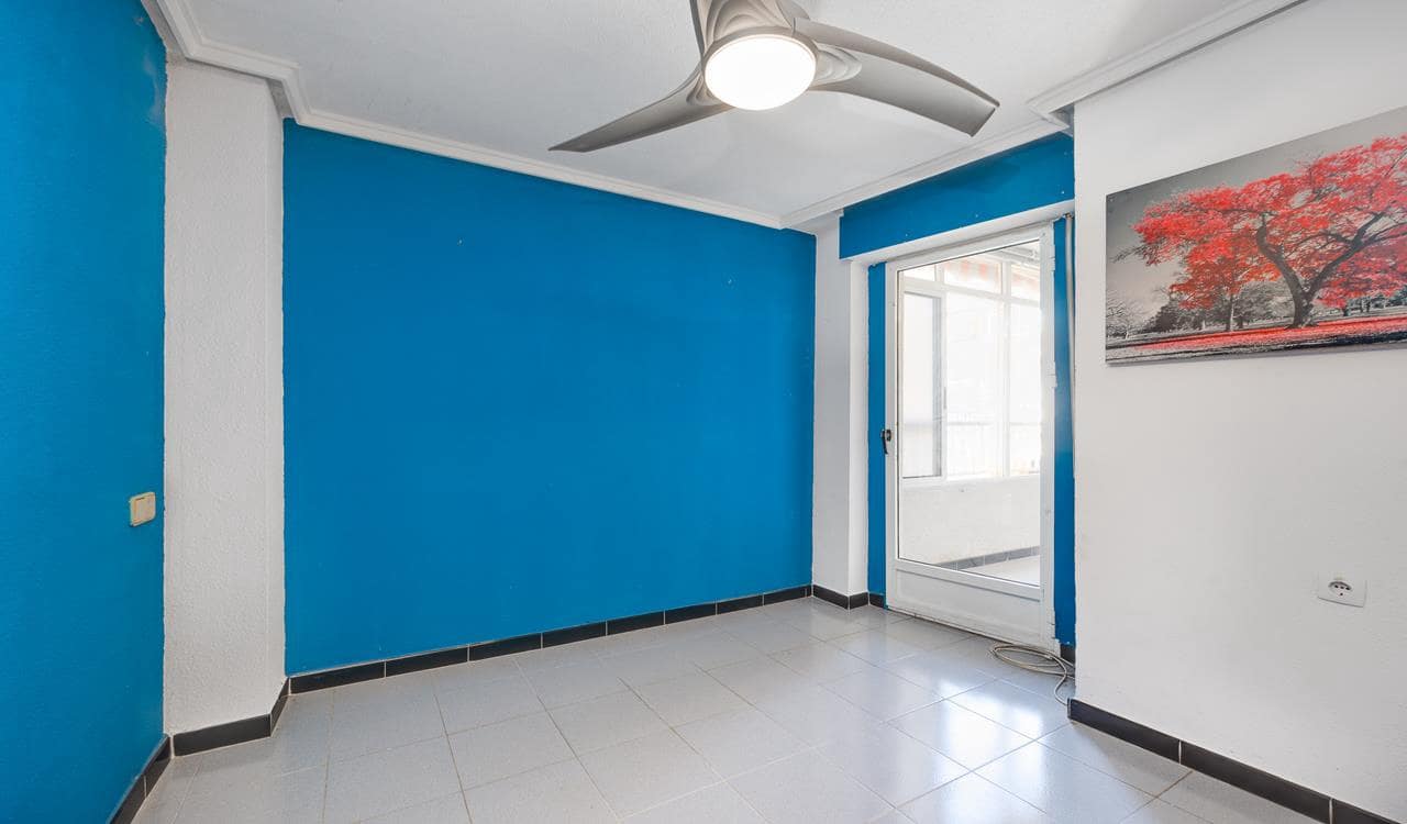 1 soverom Leilighet til salgs i Torrevieja med svømmebasseng - € 99 990 (Ref: 9781389)