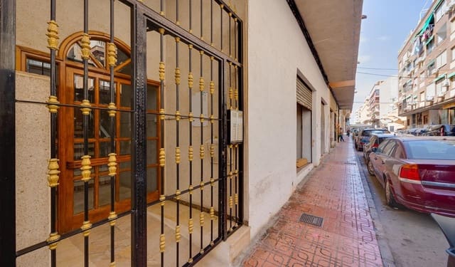 1 soverom Leilighet til salgs i Torrevieja med svømmebasseng - € 99 990 (Ref: 9781389)