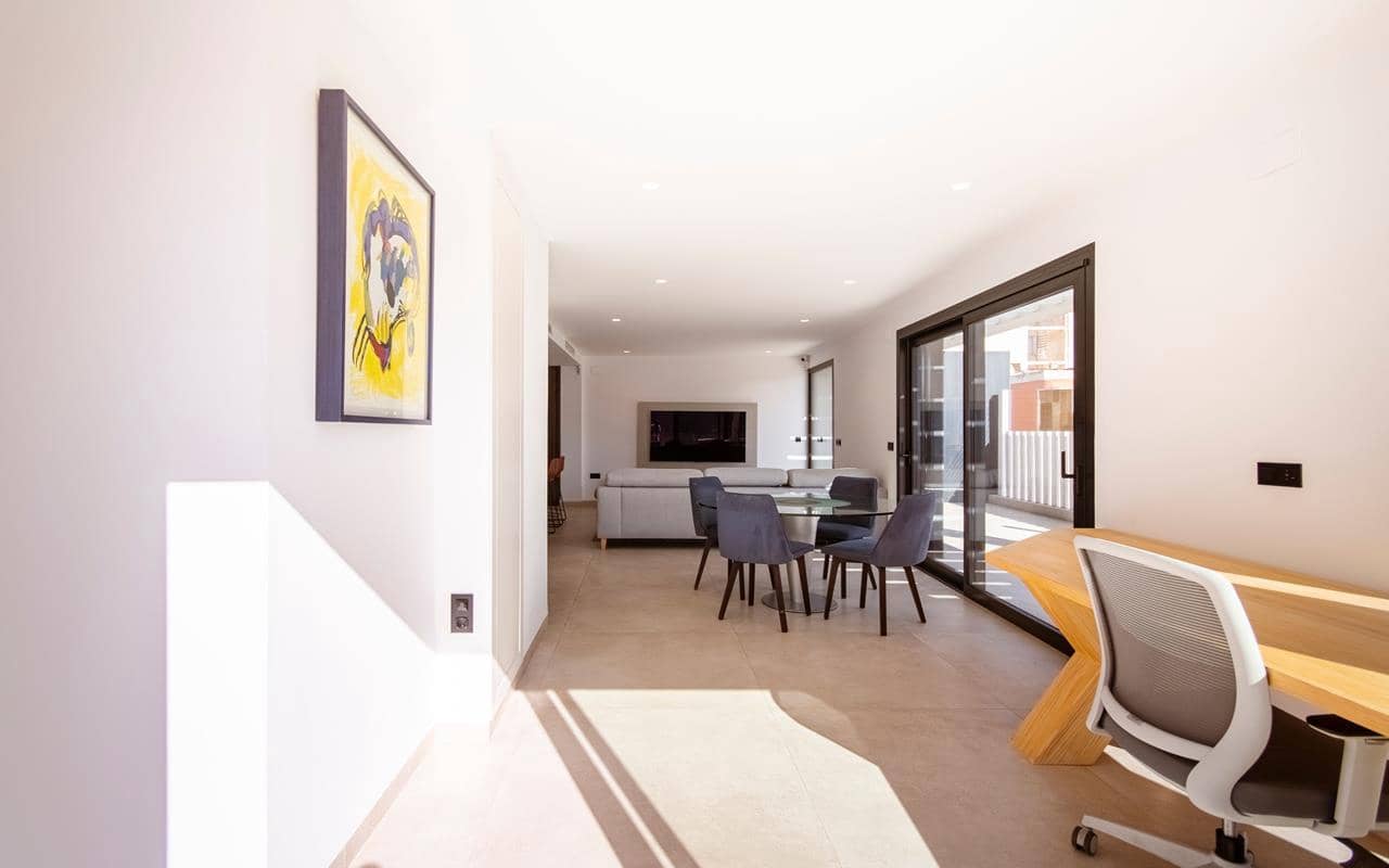 3 slaapkamer Penthouse te koop in Torrevieja met garage - € 545.000 (Ref: 9793652)