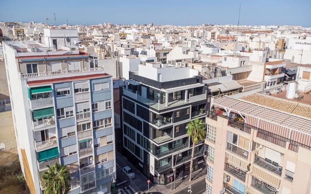 3 slaapkamer Penthouse te koop in Torrevieja met garage - € 545.000 (Ref: 9793652)